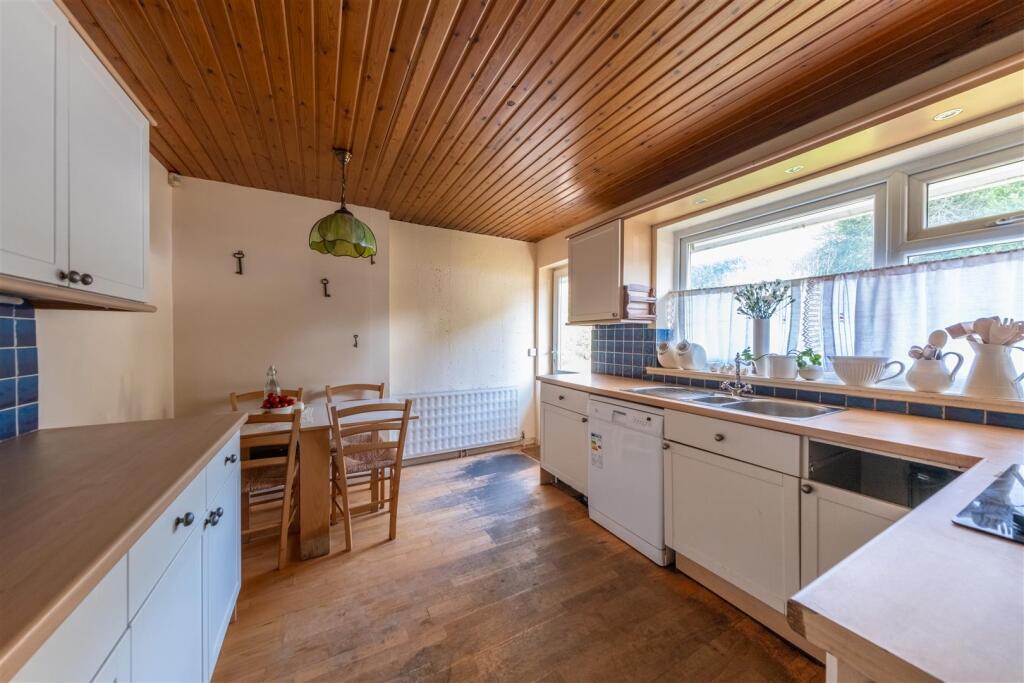 84 Quarry Lane-001.jpg