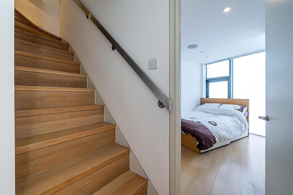 128_a_Elgin_avenue__0008.jpg