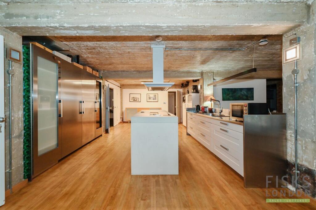 Studio b kitchen.jpg