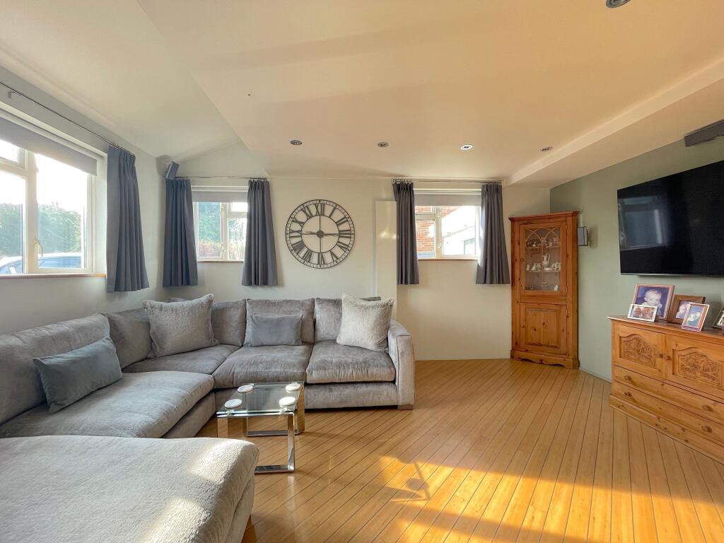 Living Room (3)