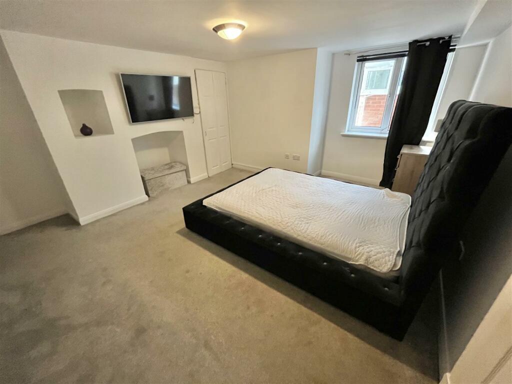Bedroom.jpg