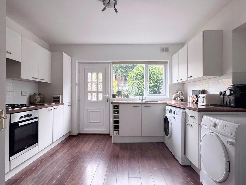 Fitted Kitchen