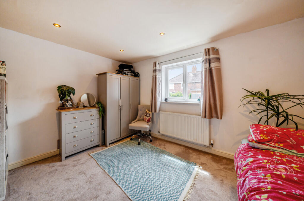 1315831-6-686bd1a...