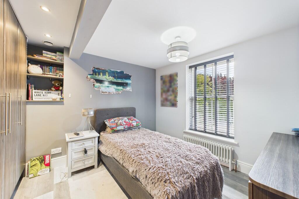 CAM01689G0-PR0472...