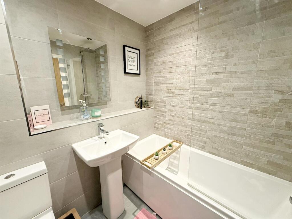 IMG_4781 (Large).JPG