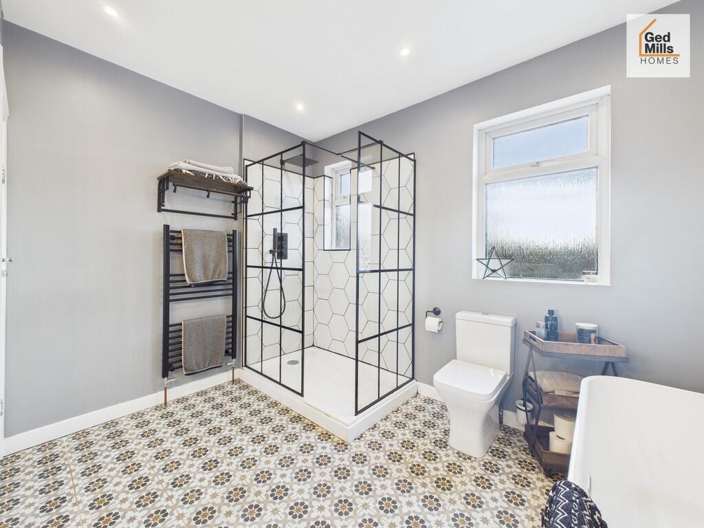 CAM04261G0-PR0114...