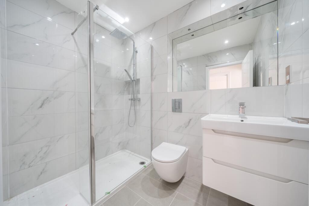 1356328-5-68c7fa6...