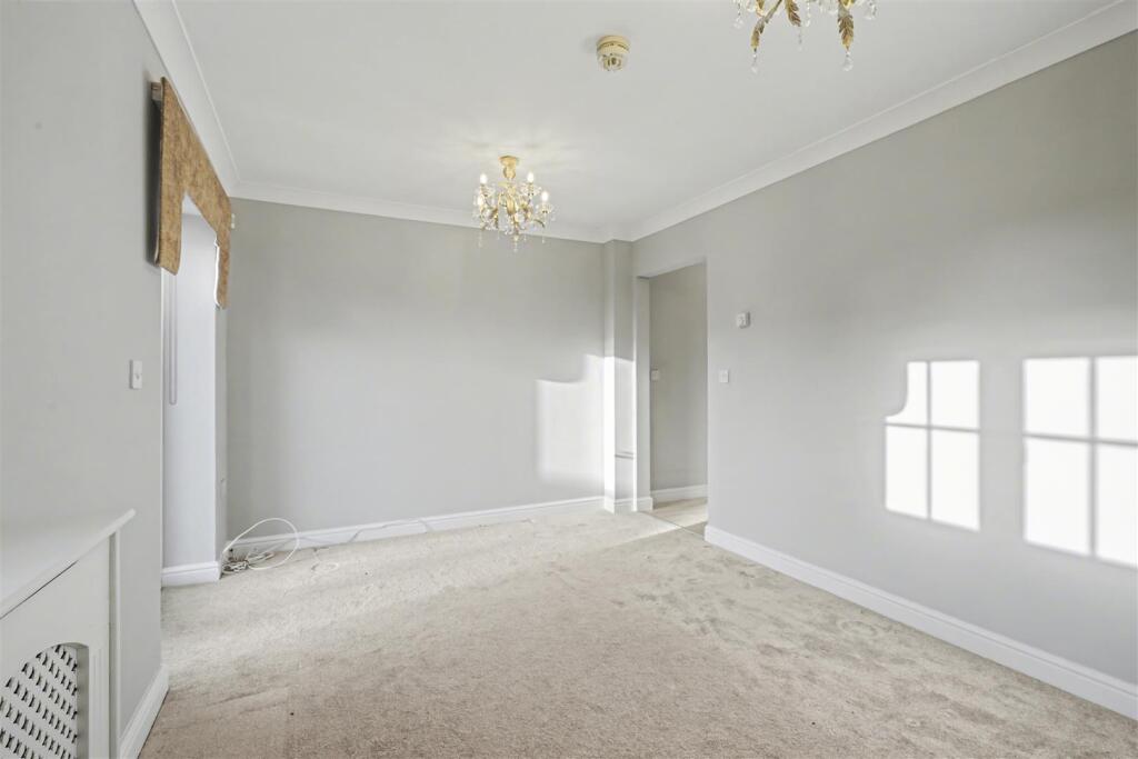 Lounge_Diner 1_2.jpeg