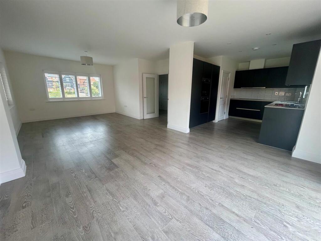 3 Lovejoy Road kitchen.jpg