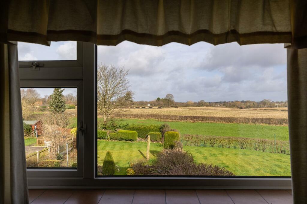 68HighfieldDrive-19.jpg