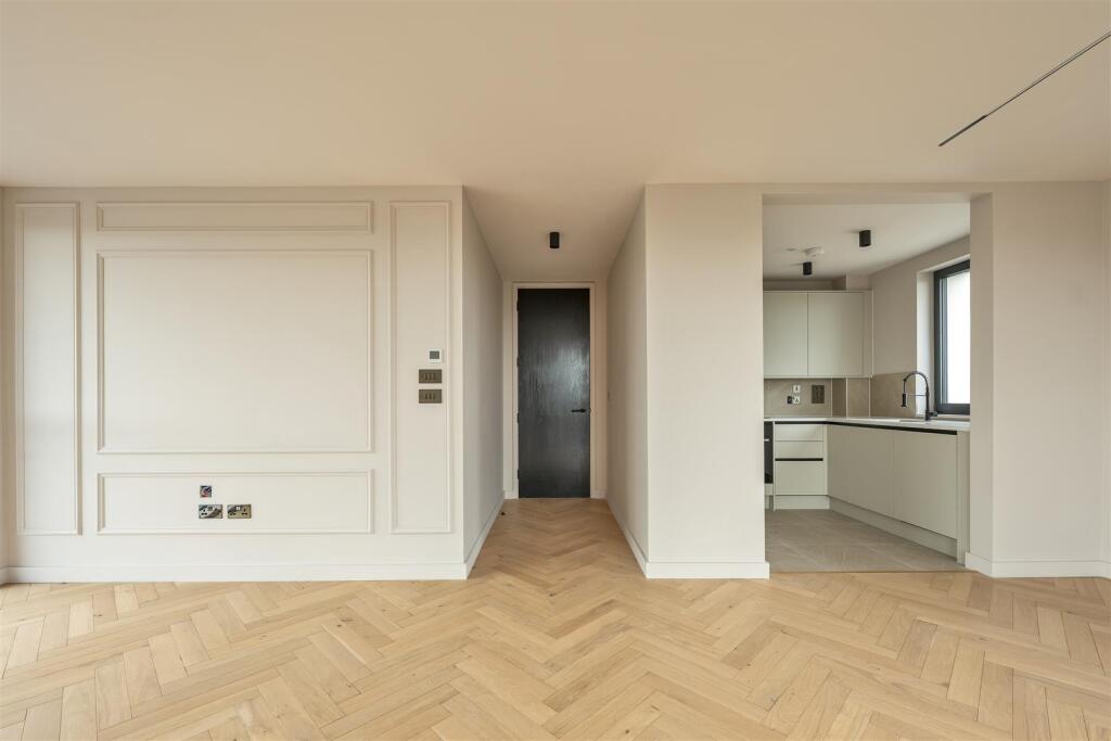 23 Spring House E17