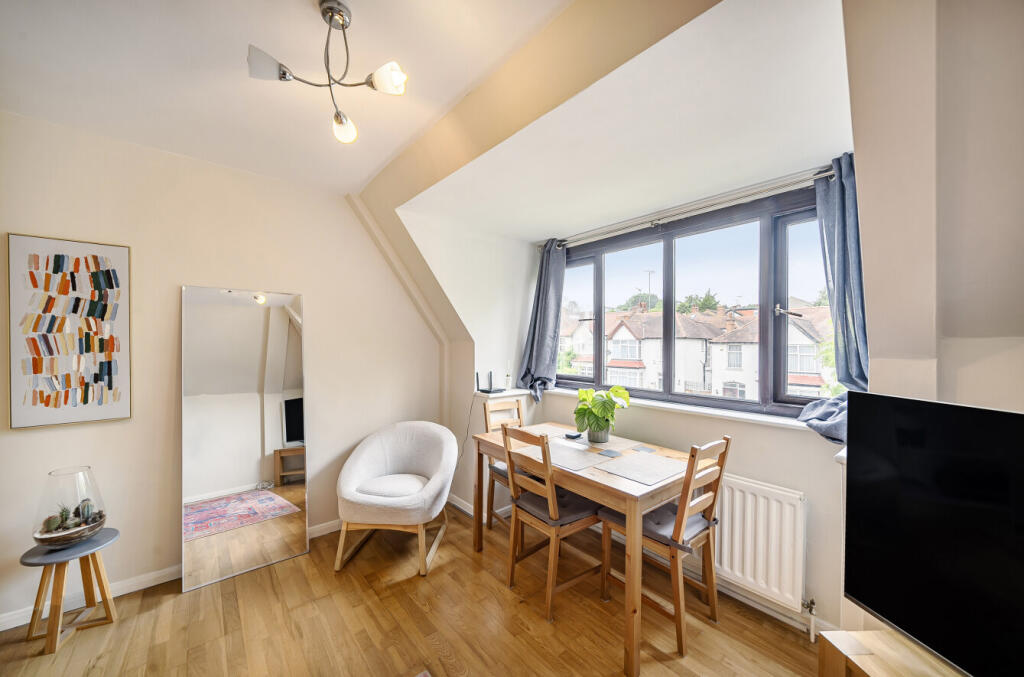 1330769-17-688391...