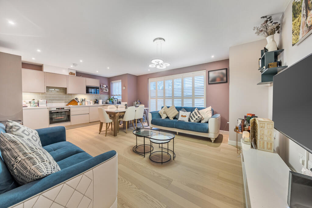 Reception/Kitchen
