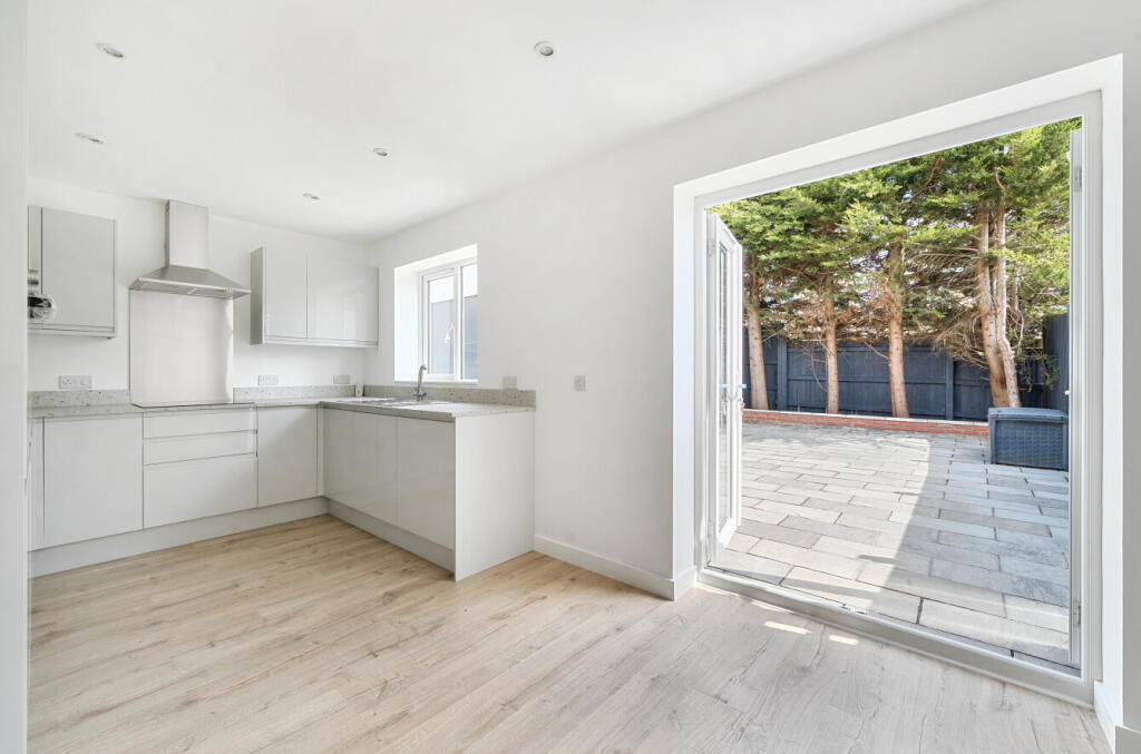 129905516682f41962c167arw1c