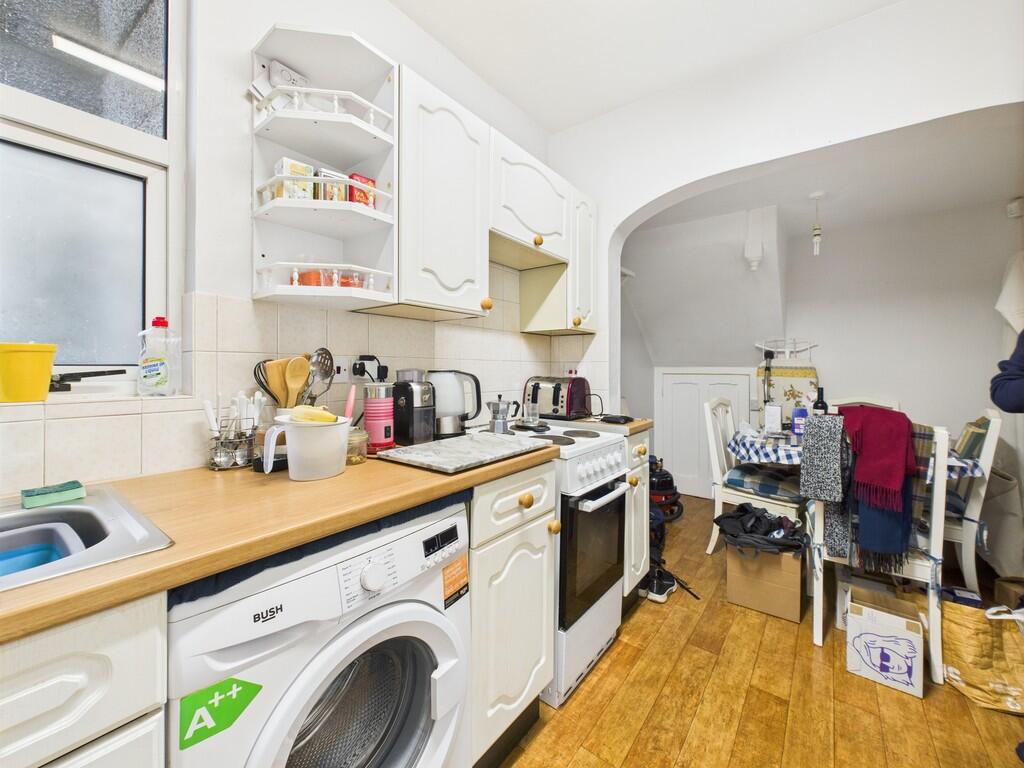 CAM03974G0-PR0163...