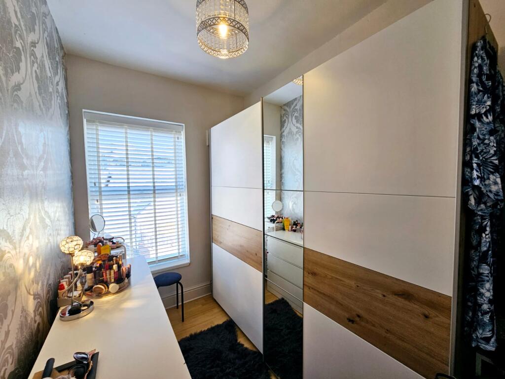 d70eefba-3cf4-4995-b21e-7db8122c5e71