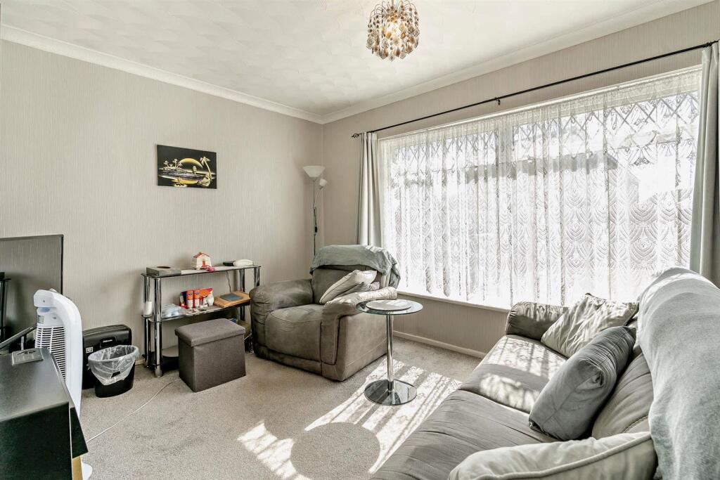 8656420-interior20-800.jpg