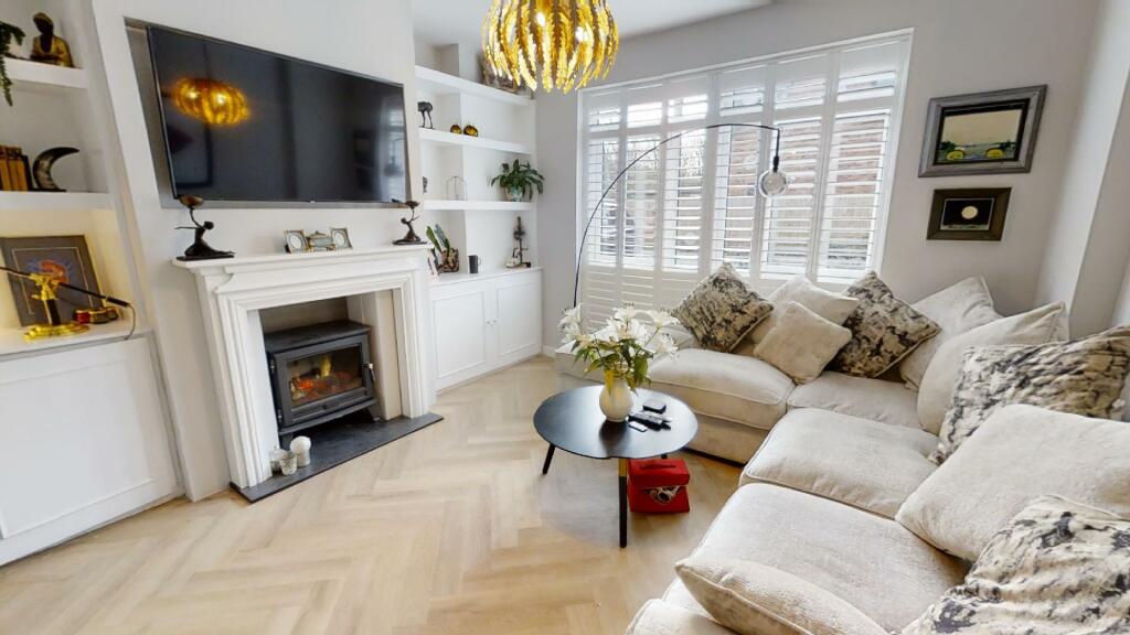 HomeDaze-Presents-Singleton-Drive-M25-5-BED-MODERN