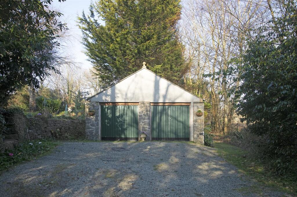 15A69A7223 - Copy.JPG