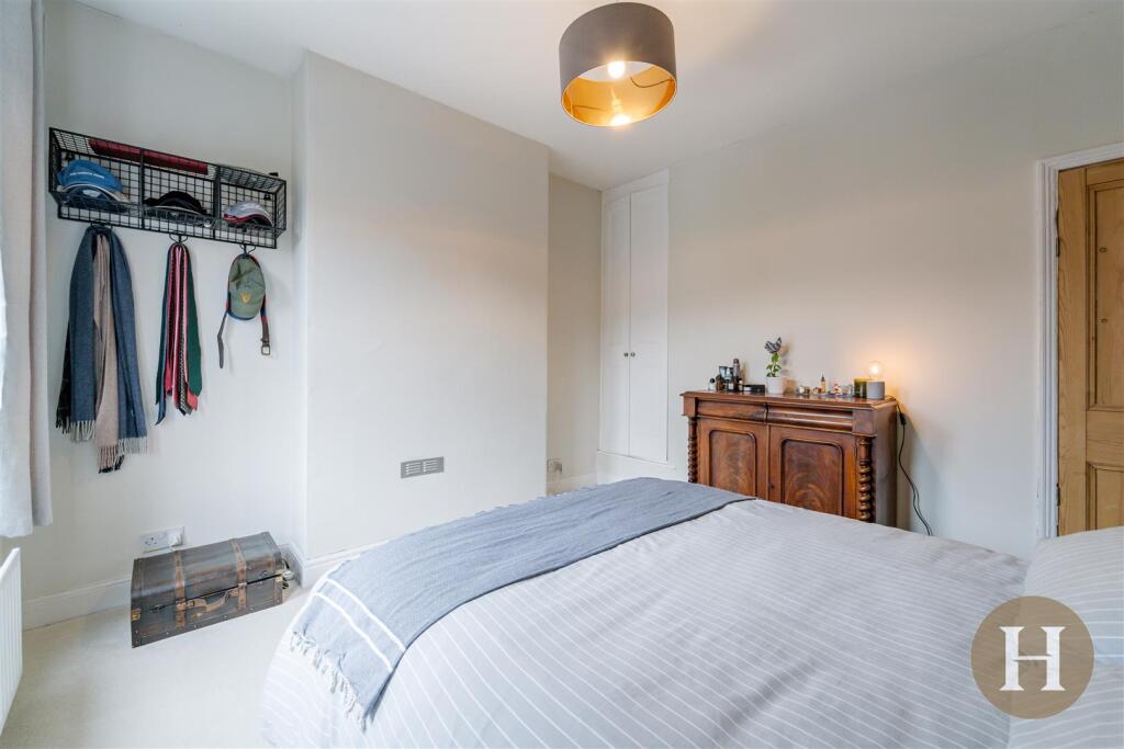 Hadleigh Estate Agents-20.jpg