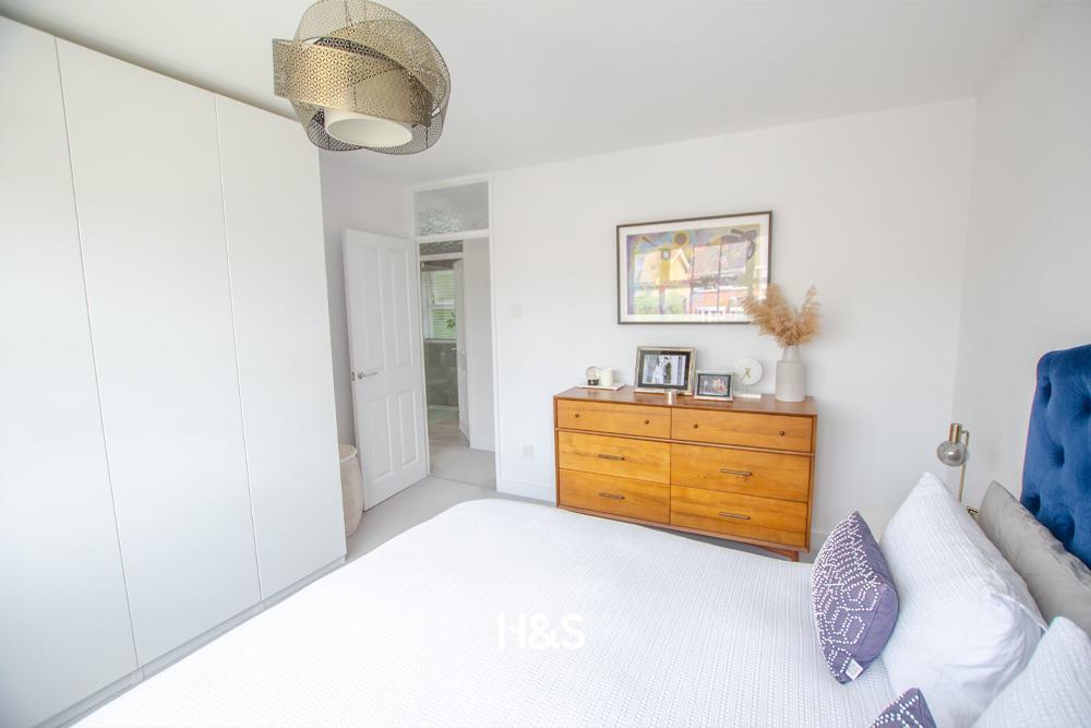 134 starbold - bedroom 2.jpg