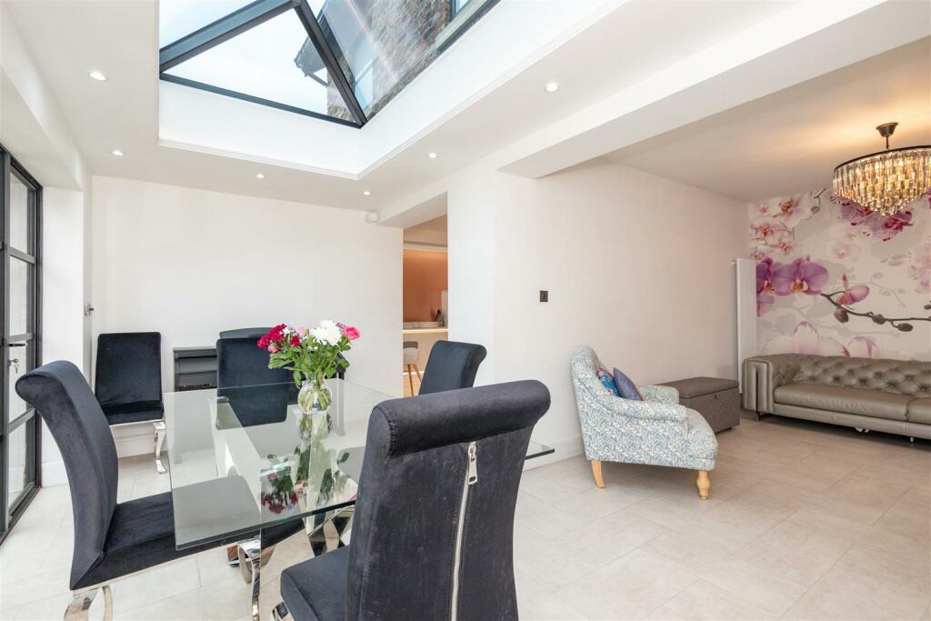 Dining Room Aspect 4.jpg