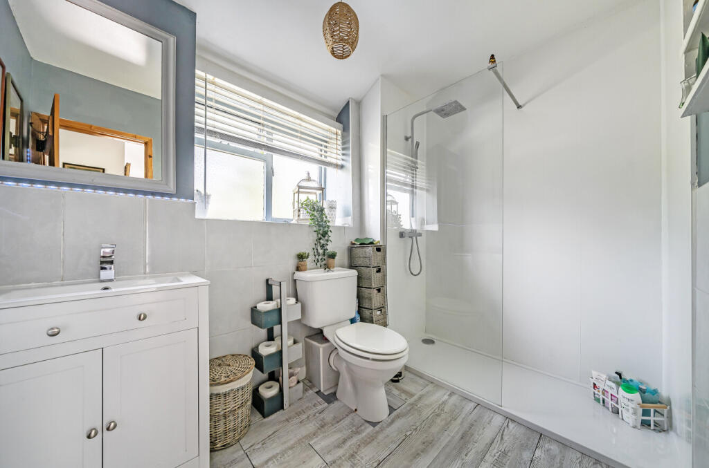 -68931b76ea0bf-l-1330667-3-6892313b35adf