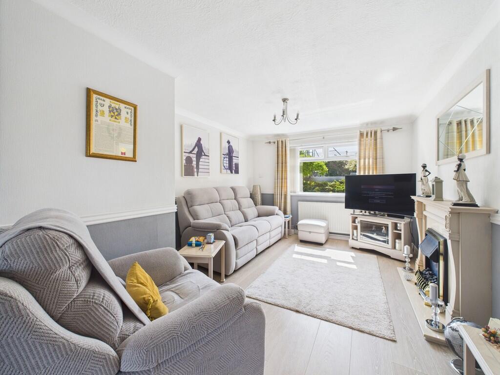 CAM02089G0-PR0525...