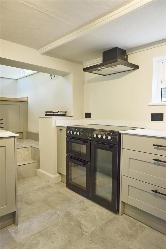 Callow Hill Cottage 21.jpg
