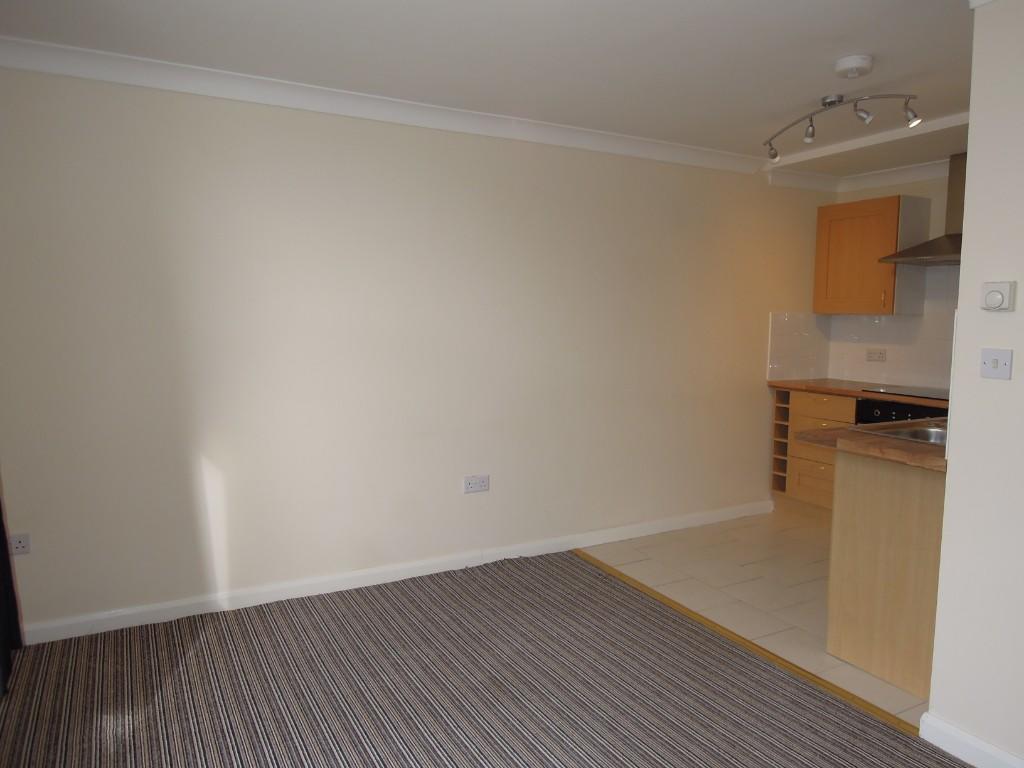 Lounge to Kitchen