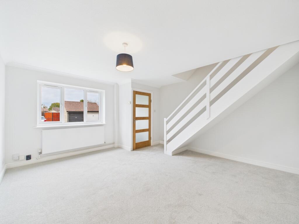 CAM02023G0-PR0184-STILL003