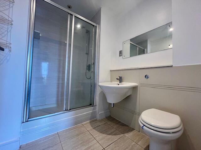En-suite Bathroom