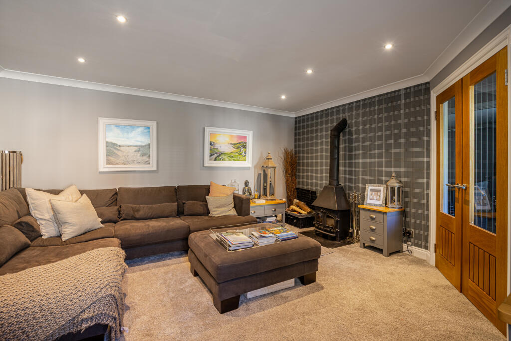 26 Sitting Room 12 Sheplegh Court Blackawton - 250