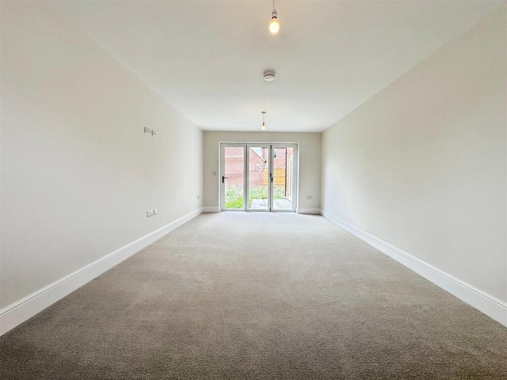 9c1a1b94--4EE6-BF4E-A85FD114779B-13396-000009E5AD3