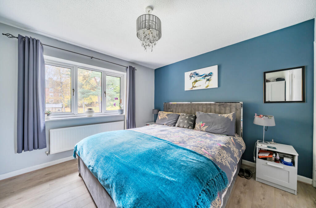 1371505-17-6904db...