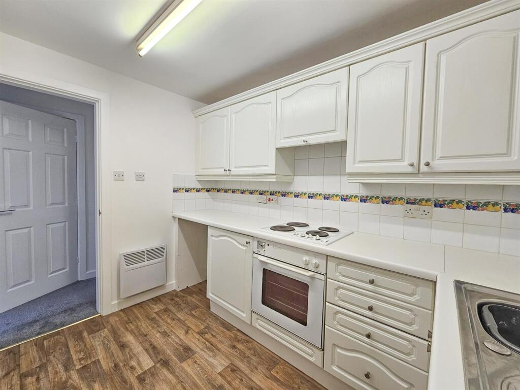 1 bed apartment, Silsden
