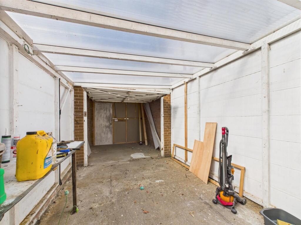 Carport