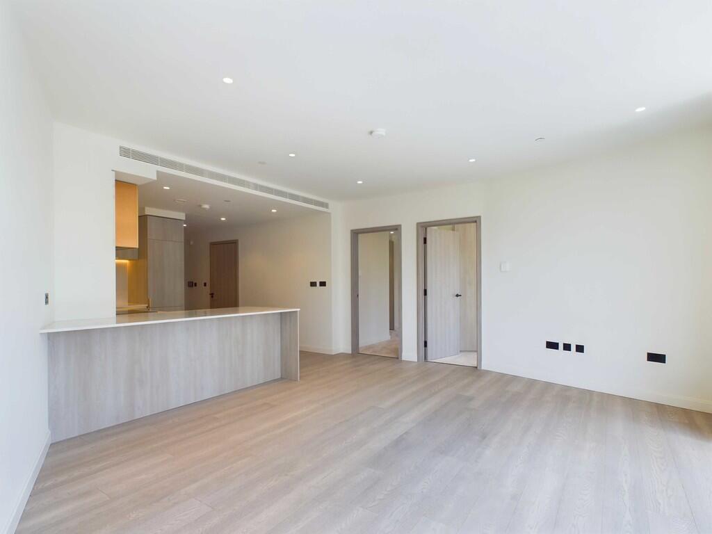 CAM03741G0-PR0020...