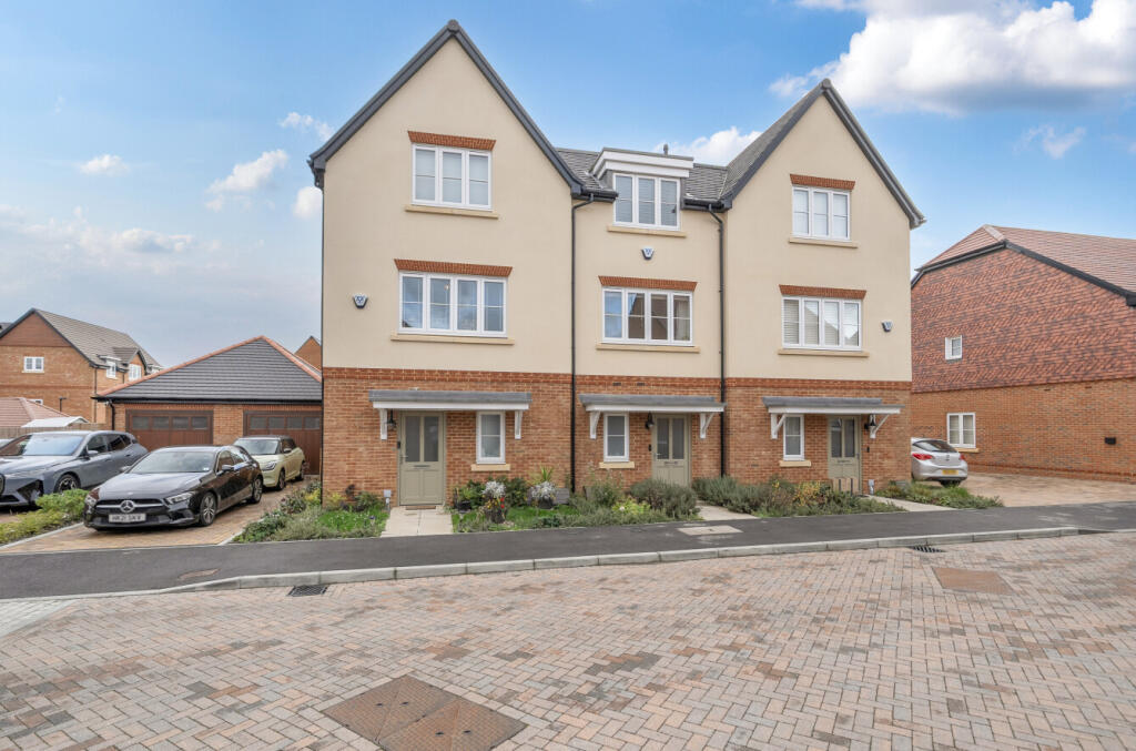 1371935-11-68f772...