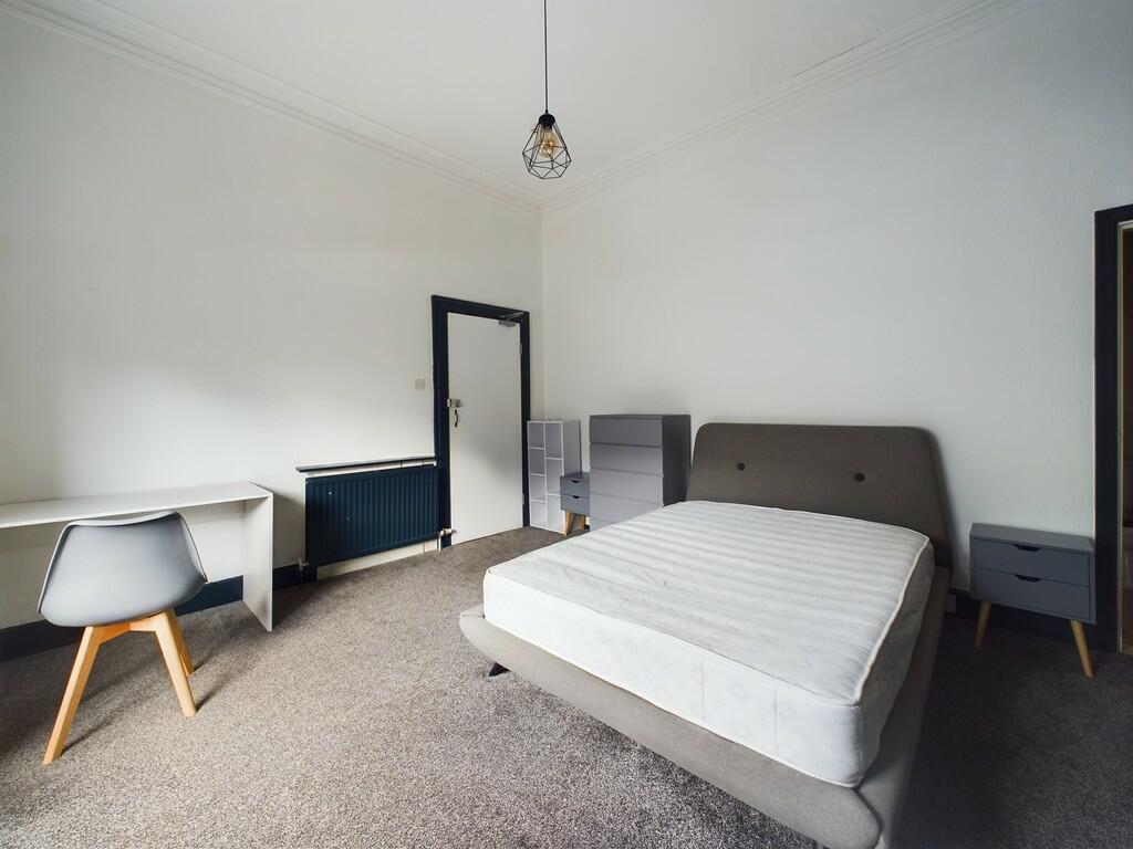 CAM02089G0-PR0385...