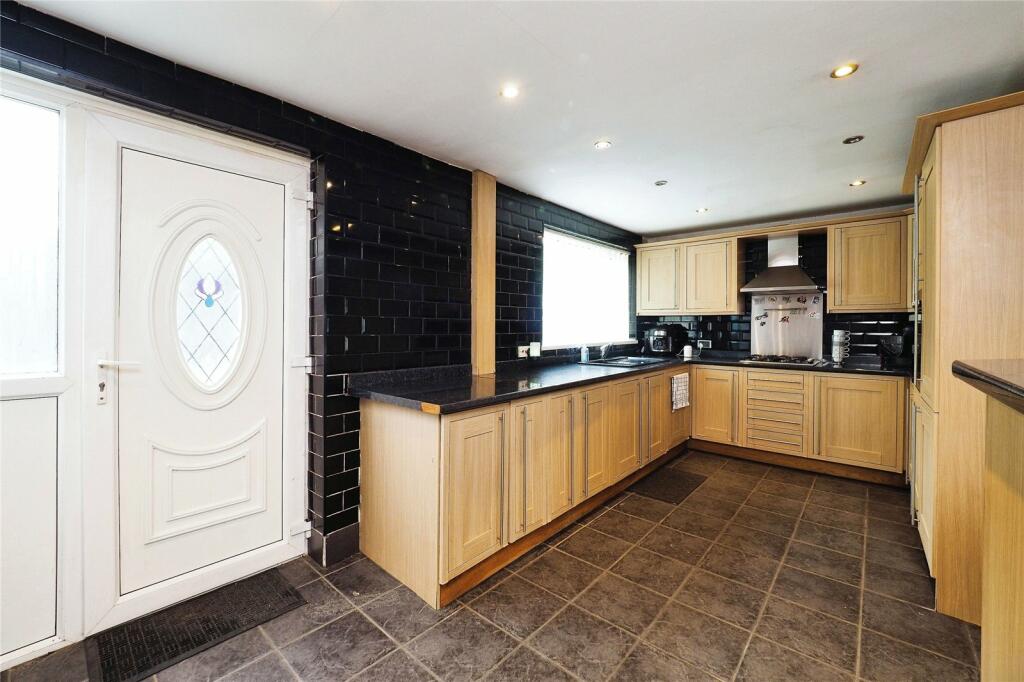 Fitted Kitchen
