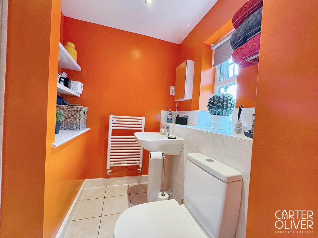 ENSUITE SHOWER ROOM