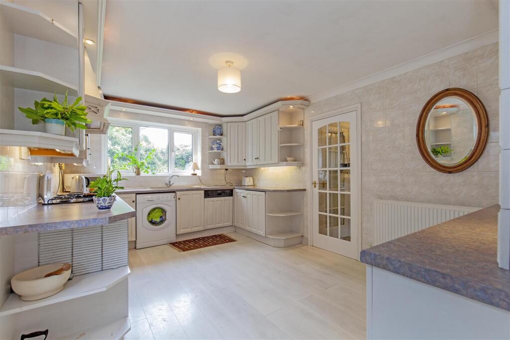 Kitchen-1.jpg