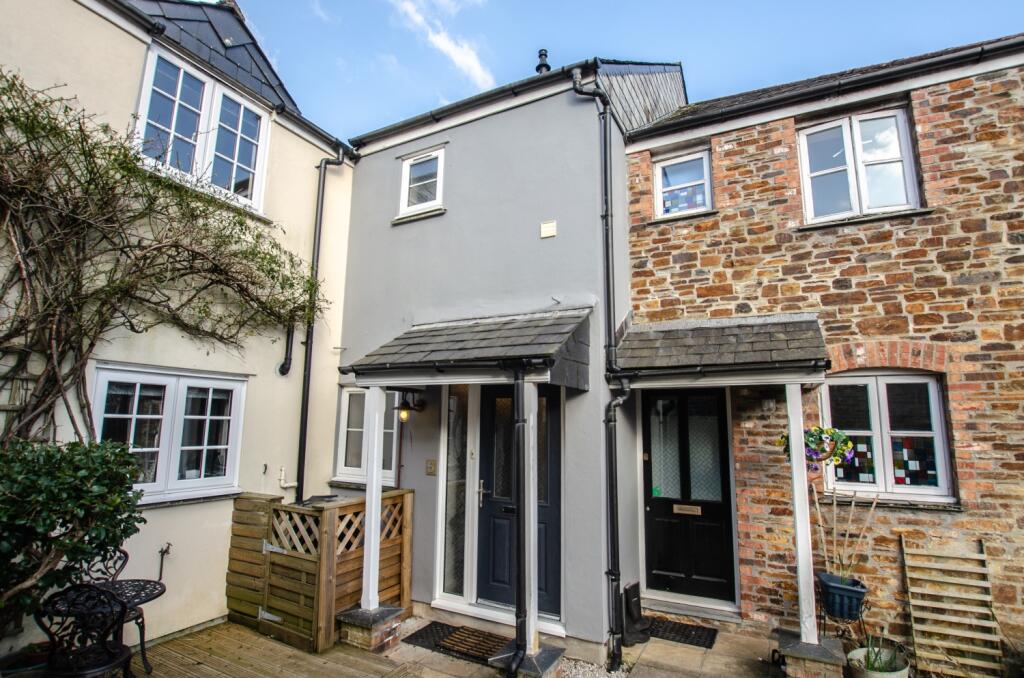 To Book A Viewing Call TPS Lostwithiel on 01208 87