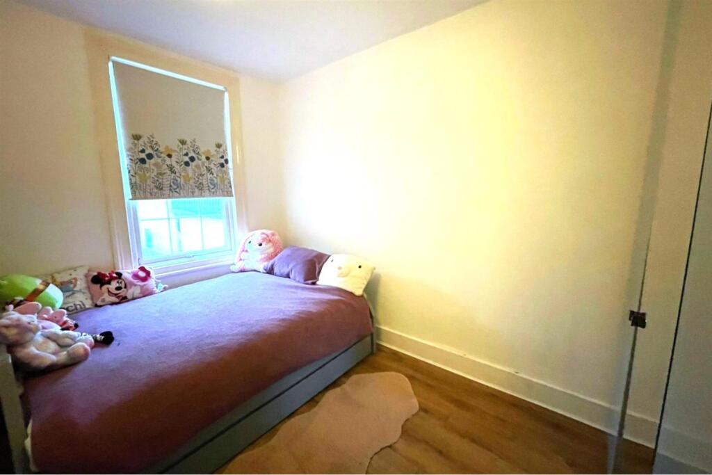 Bedroom 2.jpg