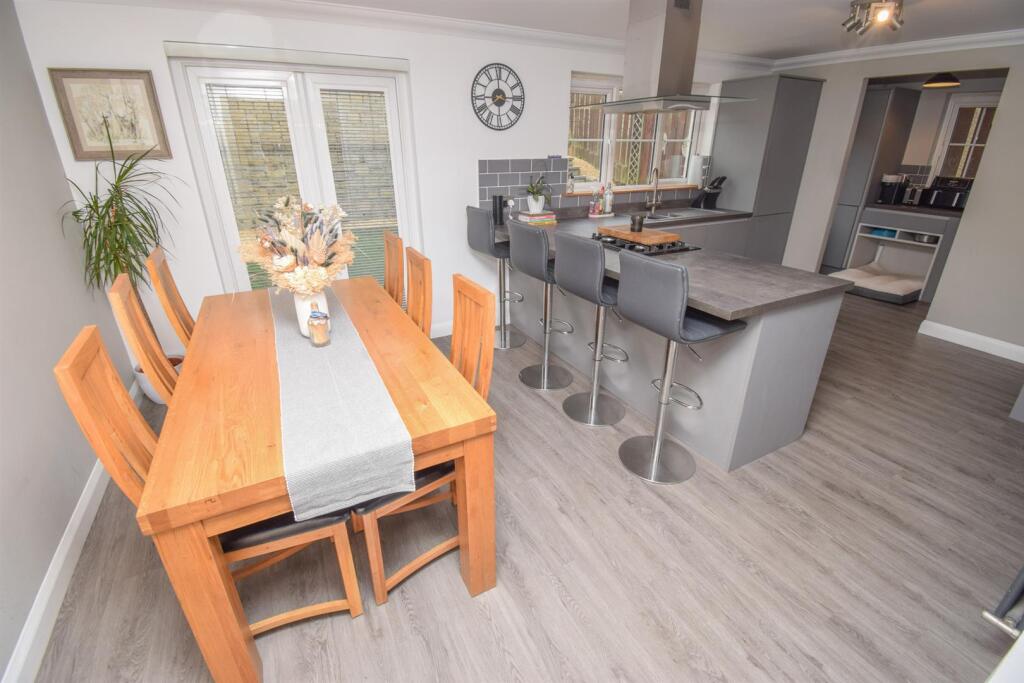 KITCHEN-DINER-2..jpg