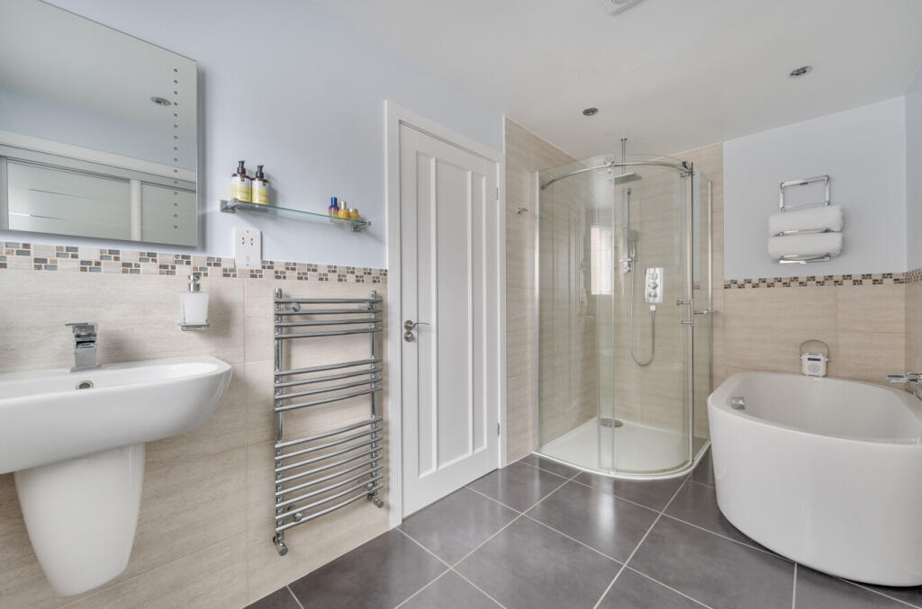 1313205-18-685aa5...