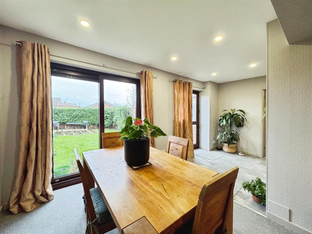 71b2fd9e--4449-86A0-A73EA73944AA-12142-00000A1965A