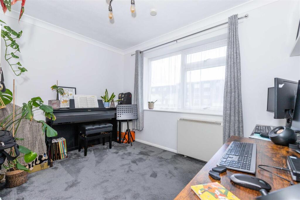 Westlake Gardens-05.jpg