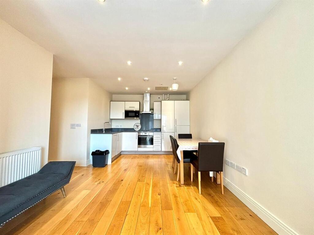 WhatsApp Image 2025-08-11 at 17.18.53 (2).jpeg